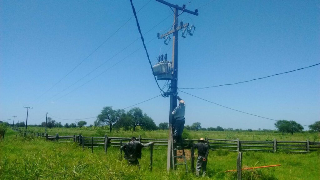8000 ha Estancia en Carmelo Peralta