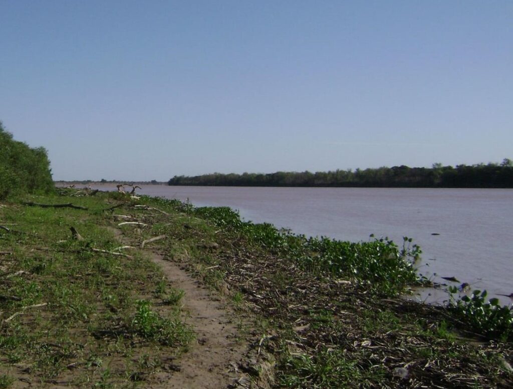 424 ha Curupayty -Puerto de aguas profundas